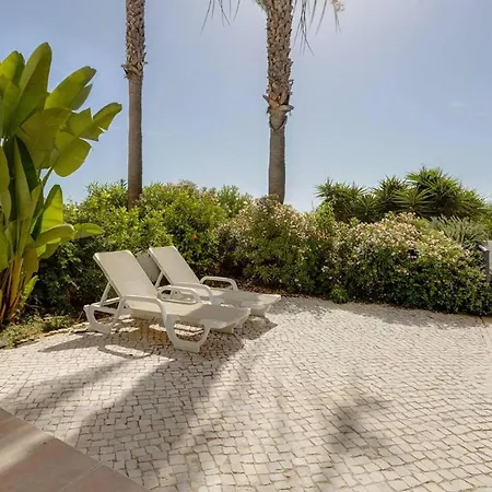 With Access To Swimming Pool And Sea Views * Lagos