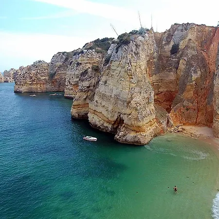 With Access To Swimming Pool And Sea Views *